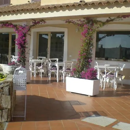 Apartamento Holiday resort Golfo Aranci - ISR01102g-DYC Golfo Aranci